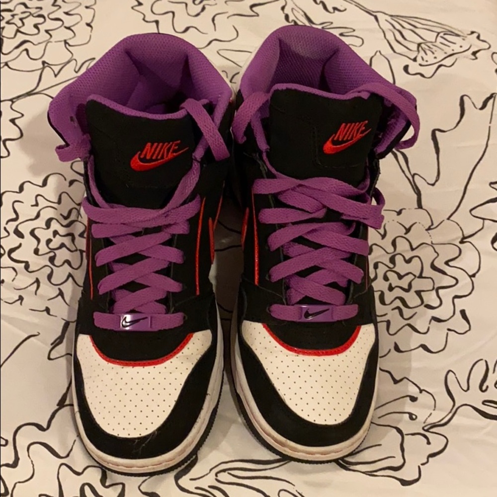 Nike Prestige 3 Skinny Hop Top Sneaker 7